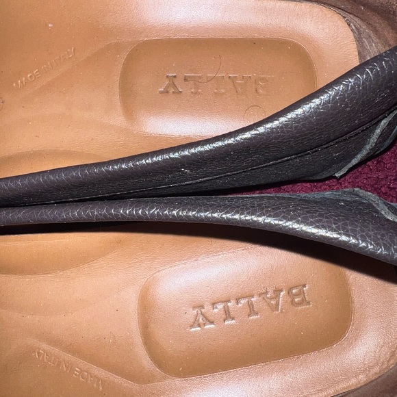 Bally loafers I wore them gently and they are in good shape size 10.5 - Picture 4 of 4